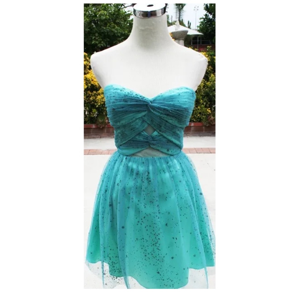 Teal cut out front dress never worn strapless